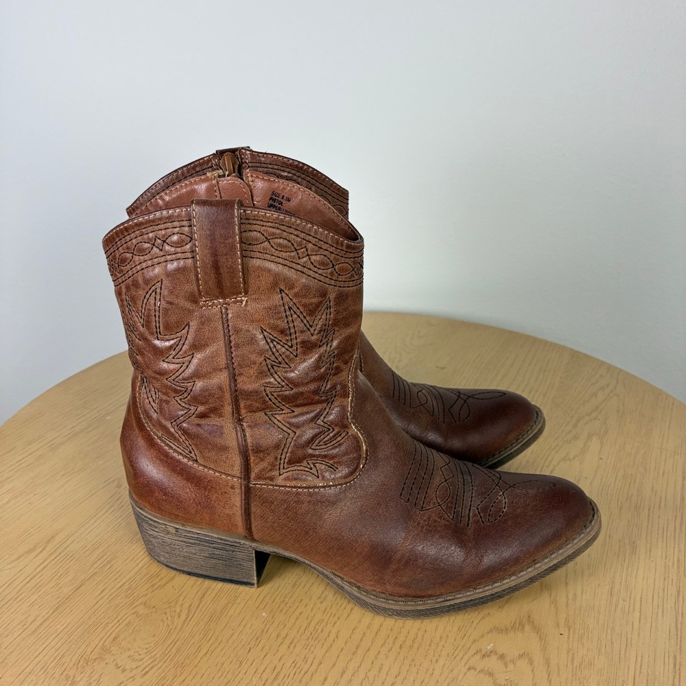 Coconuts by Matisse Western Ankle Boots Pointed Toe Block Heel Women's 8.5 Vegan